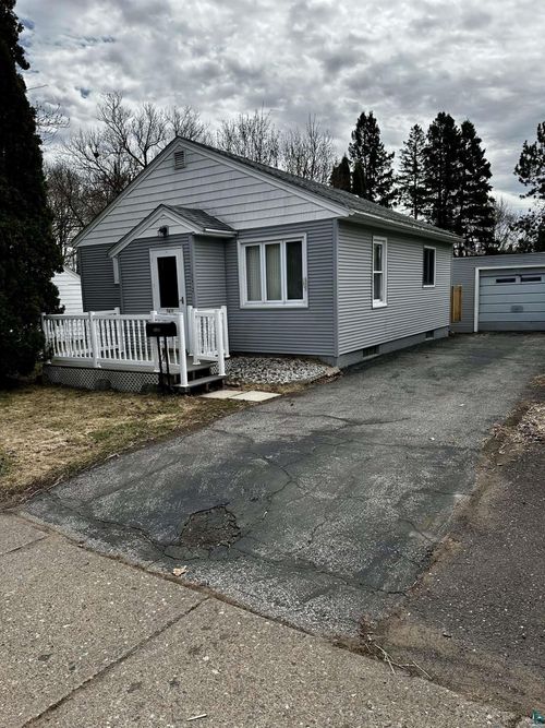 2412 Selmser Ave, Cloquet, MN, 55720-2251 | Card Image