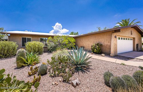 1010 N Placita Yoas, Green Valley, AZ, 85614-3749 | Card Image