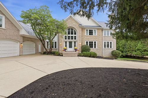 3 Hillburn Ct, North Barrington, IL, 60010-6927 | Card Image