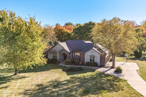 1055 Bear Cub Dr, Cicero, IN, 46034-9256 | Card Image