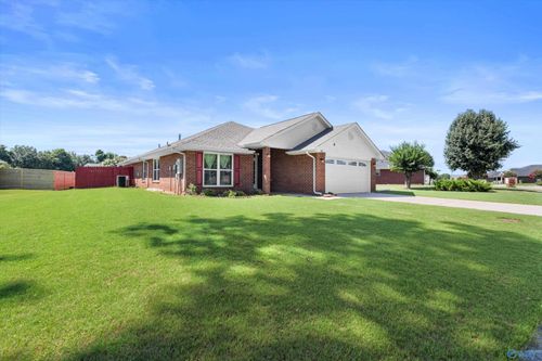 118 Herrick Dr Sw, Huntsville, AL, 35824-2519 | Card Image