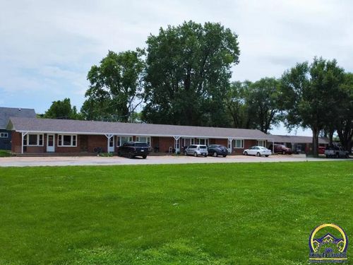 112 S 12th St, Hiawatha, KS, 66434-2329 | Card Image