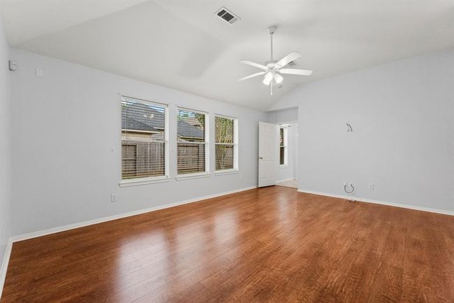 1030 Evandale Ln, House other with 4 bedrooms, 2 bathrooms and 2 parking in Sugar Land TX | Image 15