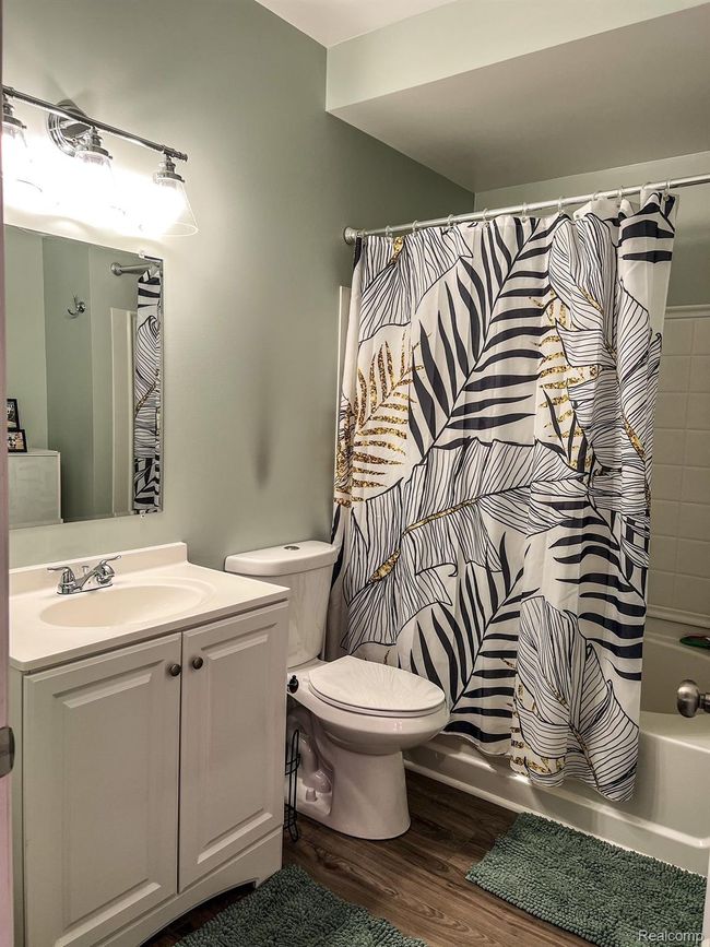 11236 Chyna Run, House other with 4 bedrooms, 4 bathrooms and null parking in Springfld Twp MI | Image 56