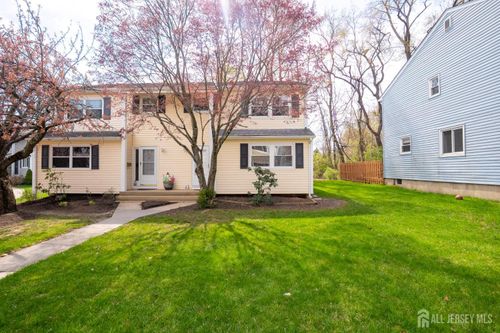 26 Davids Ct, Dayton, NJ, 08810-1301 | Card Image