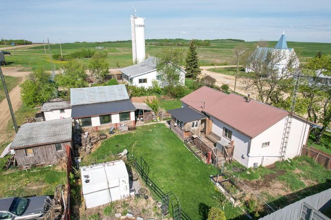 180 1 Street South, House other with 2 bedrooms, 1 bathrooms and 10 parking in Edberg AB | Image 30