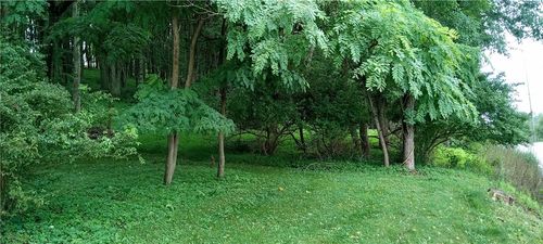 1070 Pine Creek Rd, Mccandless, PA, 15237 | Card Image