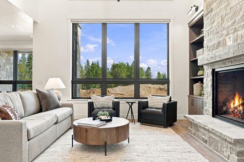 4 Dockside Circle, Donnelly, ID, 83615 | Card Image