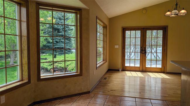 Dining Nook - Outside Deck | Image 34