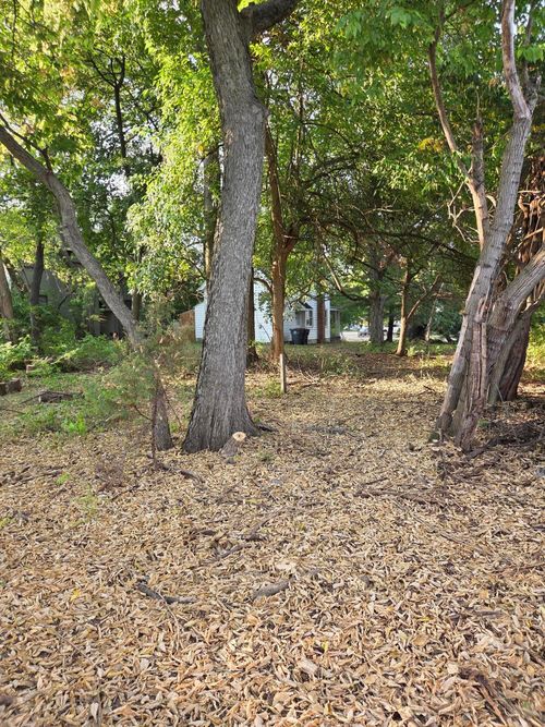 945 Chambers Rd, Columbus, OH, 43212-1302 | Card Image