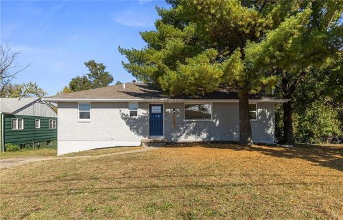 3440 E 63rd St, Kansas City, MO, 64130-4438 | Card Image