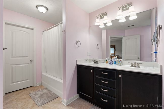 5613 Nature Vw, Home with 3 bedrooms, 2 bathrooms and null parking in Memphis IN | Image 15