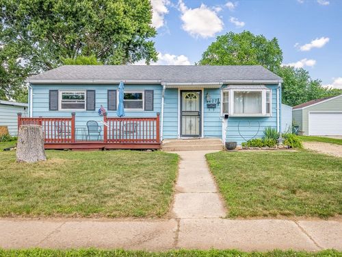7407 Saturn St, Loves Park, IL, 61111-3011 | Card Image