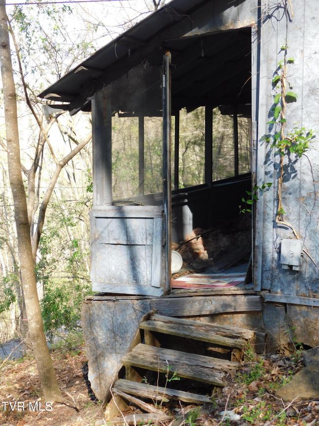 4400 Big Hill Rd, House other with 1 bedrooms, 1 bathrooms and null parking in Pennington Gap VA | Image 11