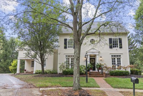 7445 Farmington Close, New Albany, OH, 43054-8800 | Card Image