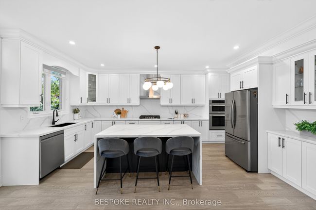 33 Maple St, House other with 4 bedrooms, 5 bathrooms and 5 parking in Ajax ON | Image 14