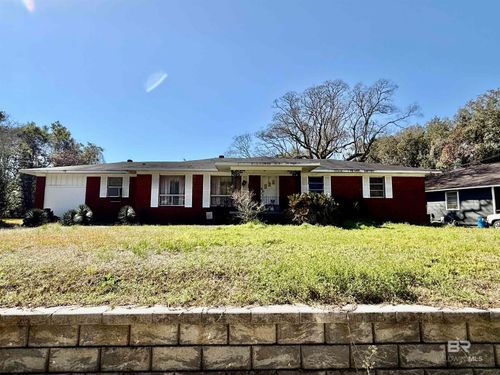 802 E Elm St, Prichard, AL, 36610-2407 | Card Image