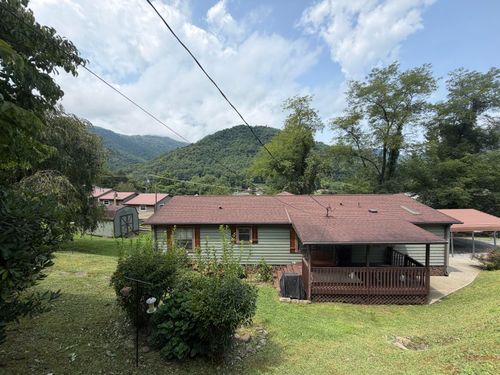 104 Nolan St, Evarts, KY, 40828 | Card Image