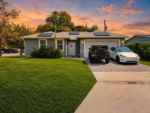 1686 Ne 30th Street, Pompano Beach, FL, 33064 | Card Image