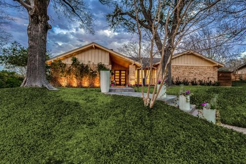 10334 White Rock Pl, Dallas, TX, 75238-1446 | Card Image
