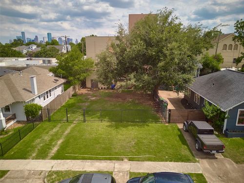 1032 Key St, Houston, TX, 77009-5215 | Card Image