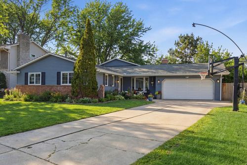 3321 Churchill St, Shoreview, MN, 55126-8123 | Card Image