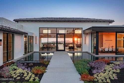 2551 White Stallion Rd, Thousand Oaks, CA, 91361-5093 | Card Image