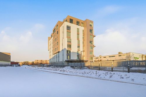 410-9 Medford, Somerville, MA, 02143 | Card Image