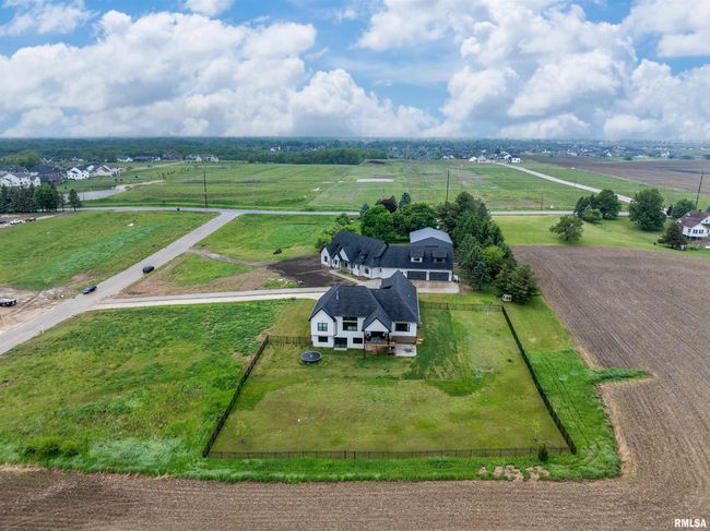 24024 185 Th St, House other with 4 bedrooms, 4 bathrooms and null parking in Bettendorf IA | Image 47