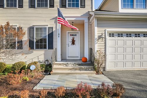 4-4 Bailey Blvd, Bethel, CT, 06801-2567 | Card Image