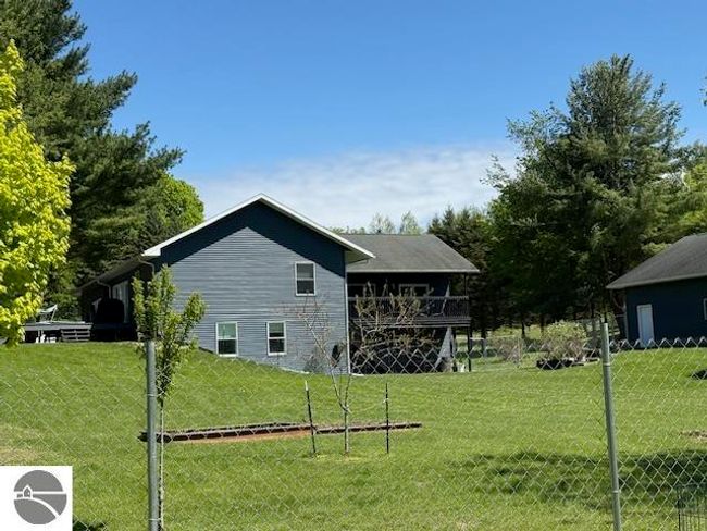 5867 Mabel Rd, House other with 5 bedrooms, 3 bathrooms and null parking in Williamsburg MI | Image 4