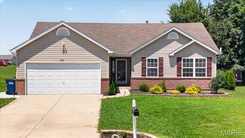 119 Wakefield Dr, Wright City, MO, 63390-3701 | Card Image