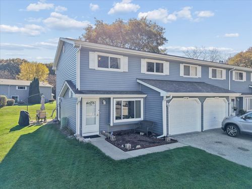 34108 N White Oak Ln, Gurnee, IL, 60031-4447 | Card Image