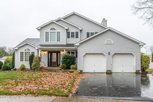 12 Diamond Ln, Howell, NJ, 07731-1870 | Card Image