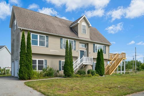 2 Brianna Dr, Webster, MA, 01570-3502 | Card Image