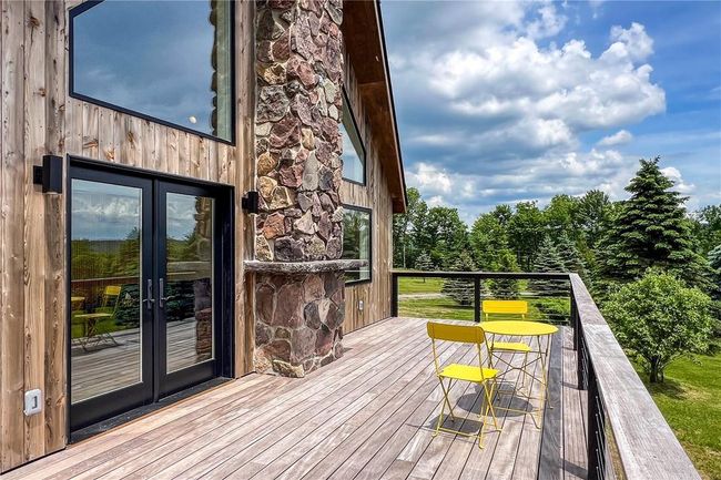 Peltogyne purpleheart hardwood deck. | Image 5