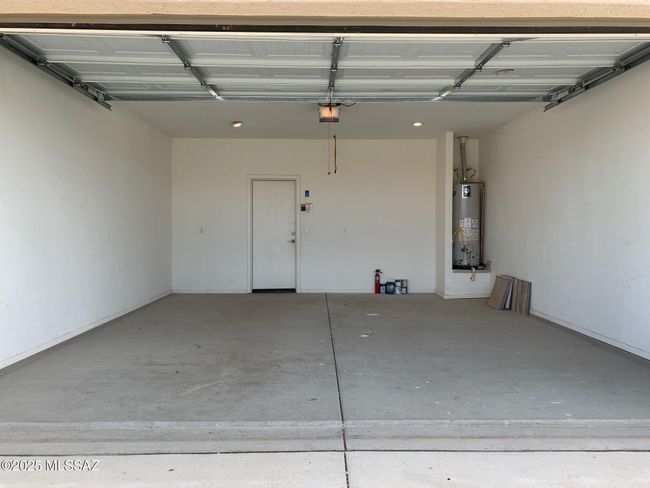 Garage | Image 28