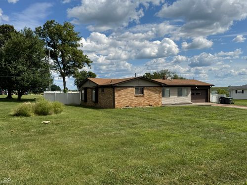 1454 S Dover Dr, Rushville, IN, 46173-7913 | Card Image