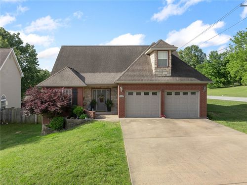 3022 Tori Dr, Harrison, AR, 72601-8841 | Card Image