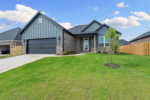 1812 Edwards St, Pea Ridge, AR, 72751-4066 | Card Image
