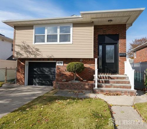 679 Rensselaer Ave, Staten Island, NY, 10312-2628 | Card Image