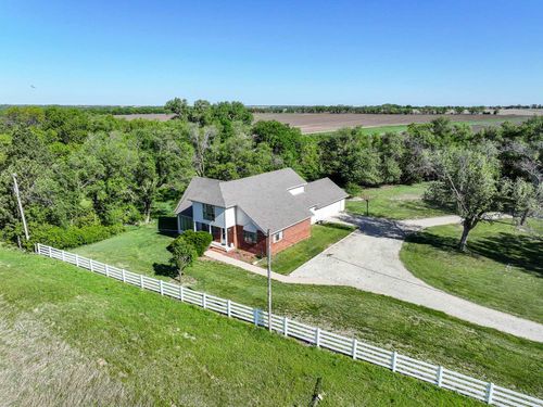 2482 300th St, Lincolnville, KS, 66858 | Card Image