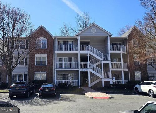 12 Chambord Ct, HAMILTON, NJ, 08619-4702 | Card Image