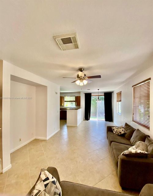 1802-1802 Sonrisa St, Riviera Beach, FL, 33404-1853 | Card Image