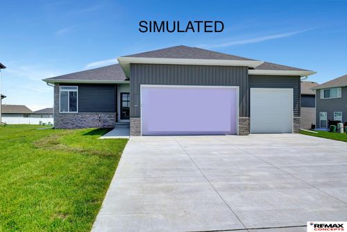 821 Regiment Road, Lincoln, NE, 68527 | Card Image