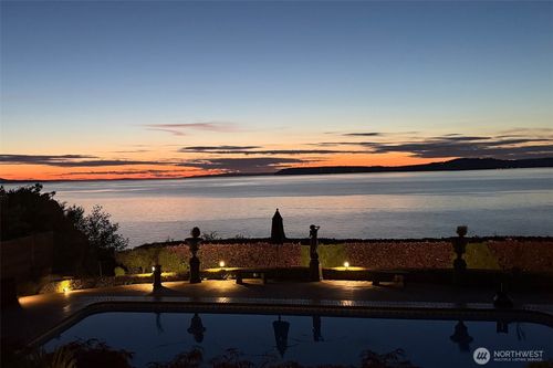 8723 Talbot Road, Edmonds, WA, 98026 | Card Image