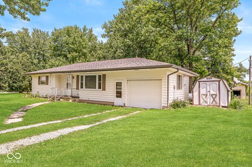 18716 Prairie Baptist Rd, Noblesville, IN, 46060-6993 | Card Image