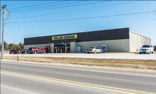 401 E White St, Preston, IA, 52069-9372 | Card Image