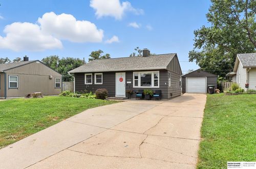 3120 S 38th Ave, Omaha, NE, 68105-3423 | Card Image
