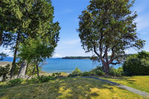 1518 Haida Way, Nanoose Bay, BC, V9P9B5 | Card Image
